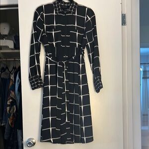 Who What Wear Black and White Long Sleeve Turtleneck Dress